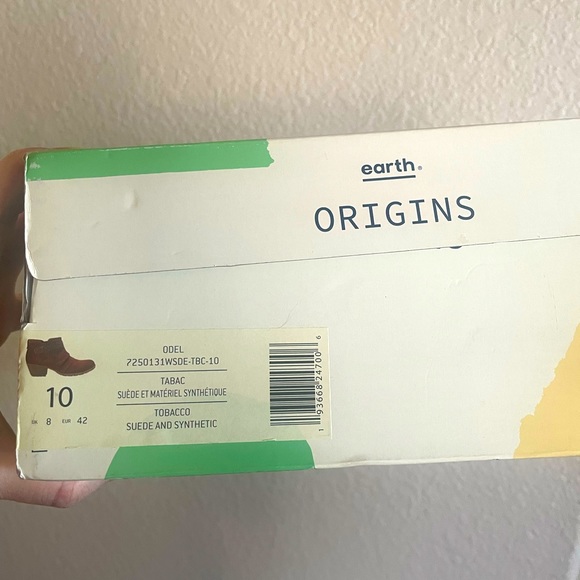 Sz 10 M Earth Origins Odele Suede Booties in Tobacco, new in box - Picture 9 of 11